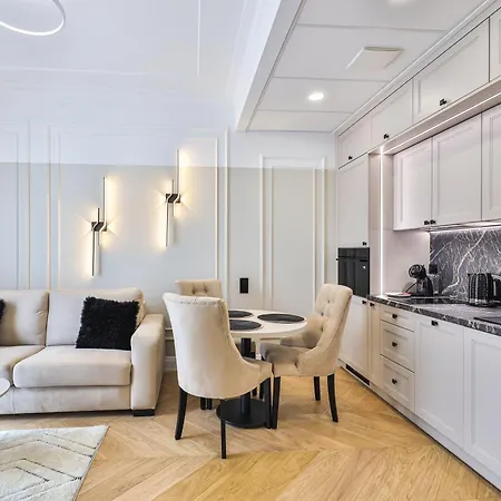 Kasprzaka 31 Deluxe & Garaz By Perfect 1004 Apartment