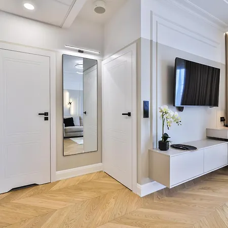 Kasprzaka 31 Deluxe & Garaz By Perfect 1004