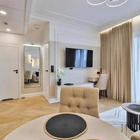 Kasprzaka 31 Deluxe & Garaz By Perfect 1004 Varsó