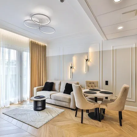 Kasprzaka 31 Deluxe & Garaz By Perfect 1004 *