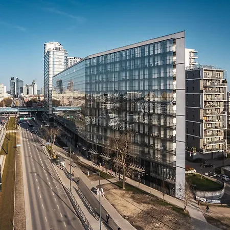 Kasprzaka 31 Deluxe & Garaz By Perfect 1004 *